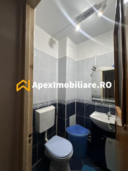 Apartament cu 4 camere decomandat în Costin Georgian