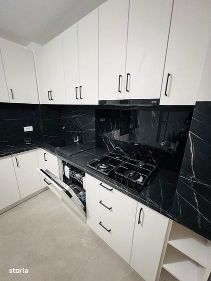 Apartament cu 3 camere decomandat, mobilat în Vitan