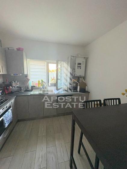 Casă cu 4 camere cu Teren 350 Mp în Ghiroda