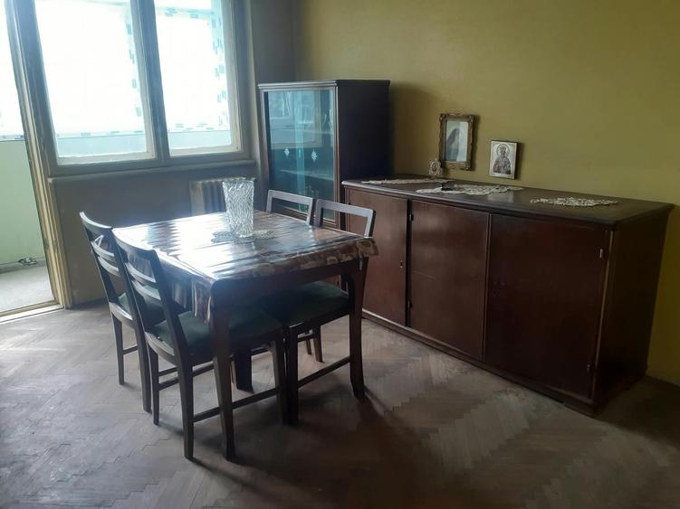 Apartament cu 2 camere semidecomandat în Iancului