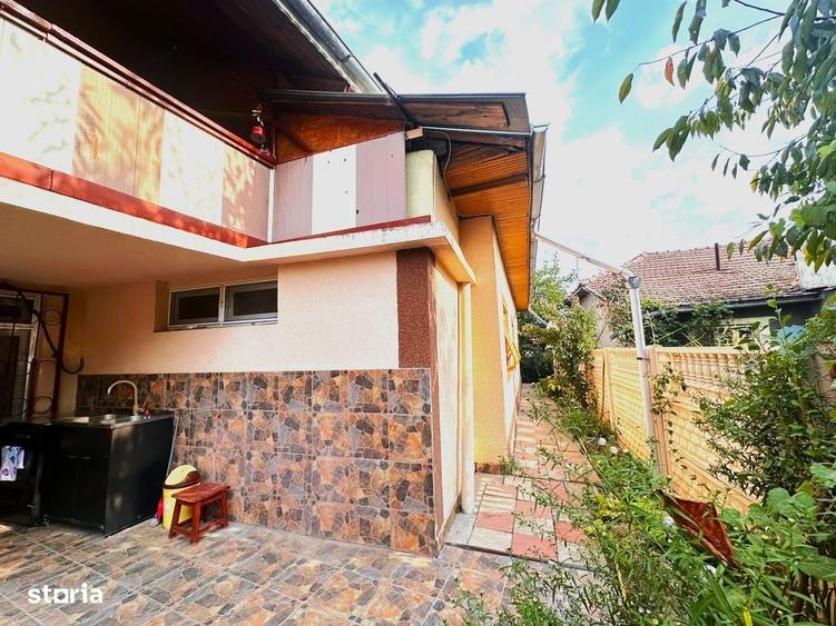 Casă cu 4 camere cu Teren 450 Mp în Central