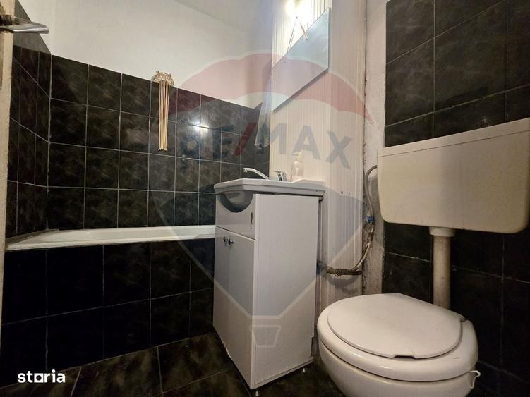 Apartament cu 3 camere decomandat în Cetate