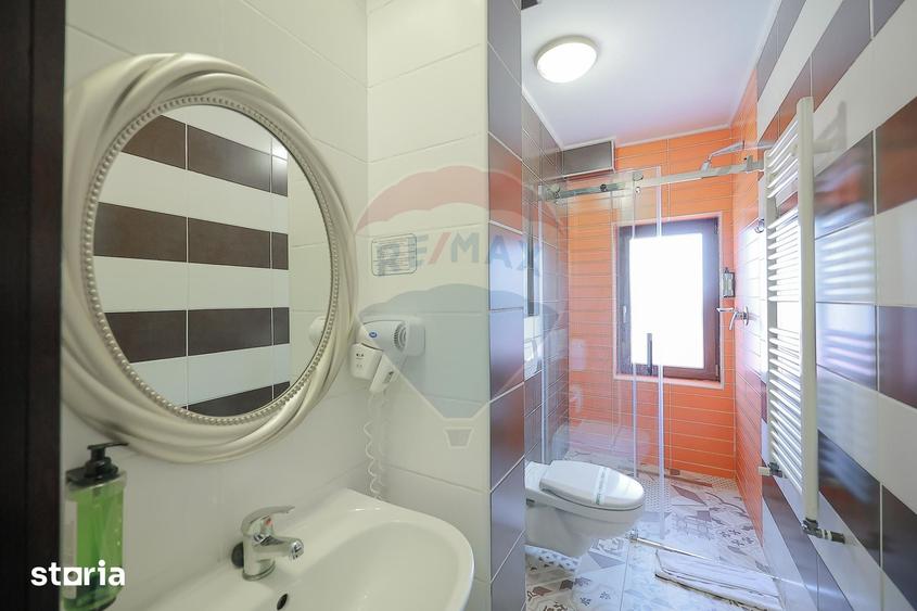Spațiu comercial, de 1,350 mp, în Sânmartin