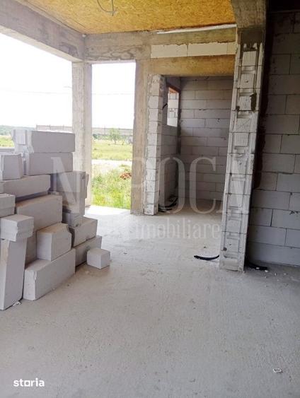 Casă cu 4 camere cu Teren 500 Mp în Sânmartin