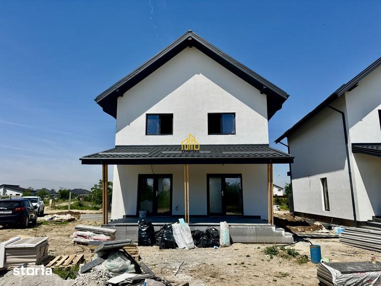 Casă cu 4 camere cu Teren 400 Mp în Clinceni