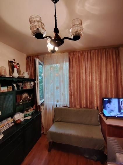 Apartament cu 4 camere semidecomandat în Central