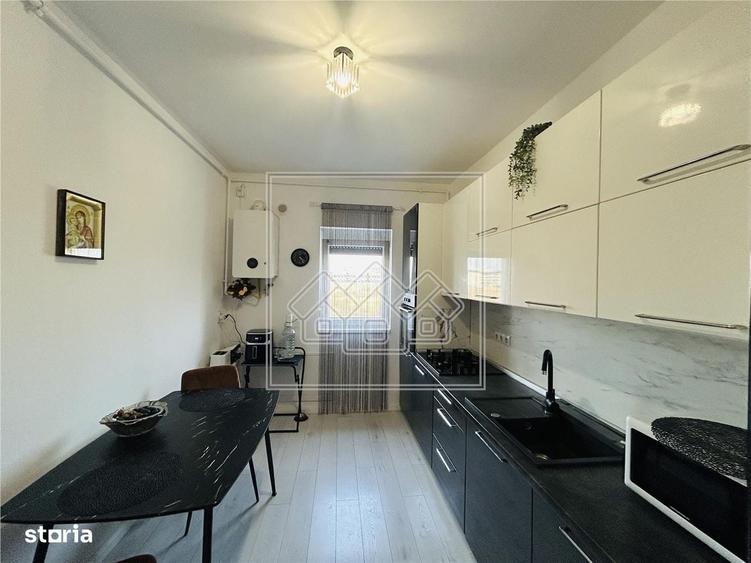 Apartament cu 3 camere în Central