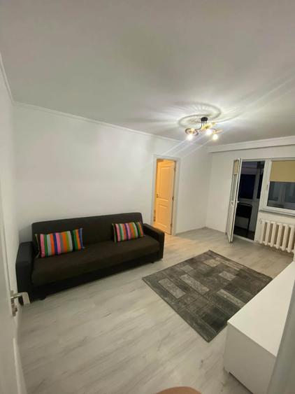 Apartament cu 2 camere semidecomandat în Tomis Nord