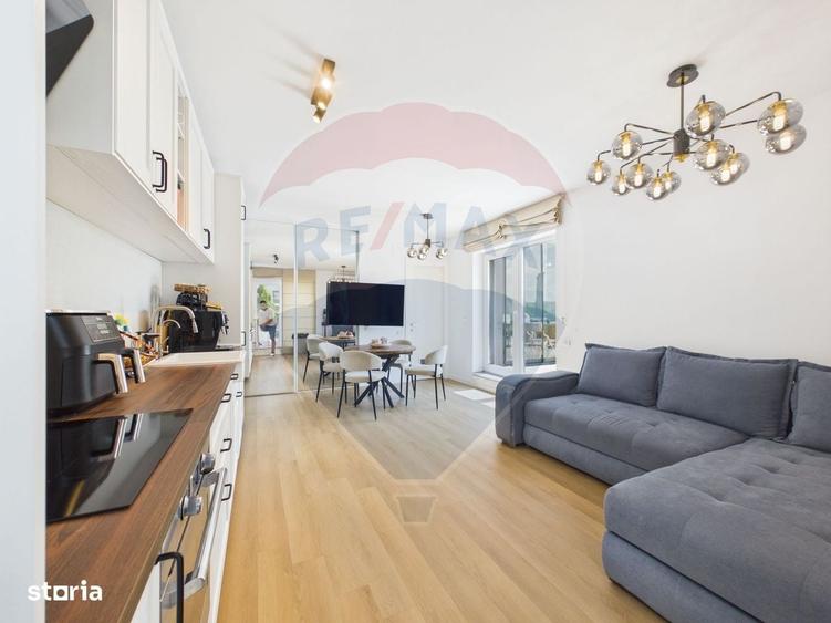 Apartament cu 3 camere decomandat în Fizicienilor