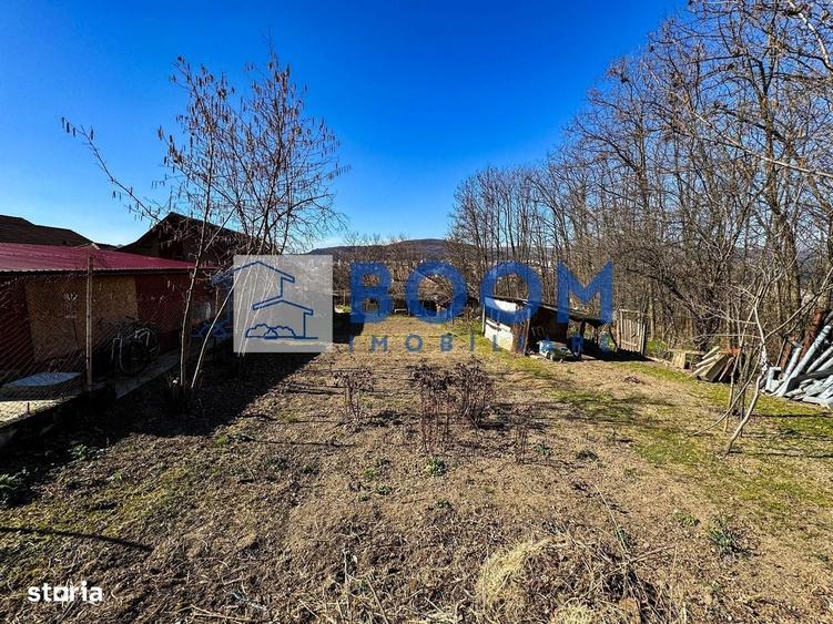 Casă cu 3 camere în Poenari