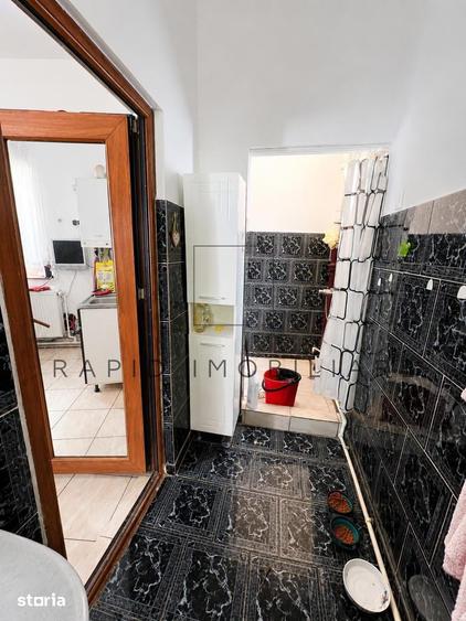 Casă cu 3 camere semidecomandat cu Teren 228 Mp în Gării