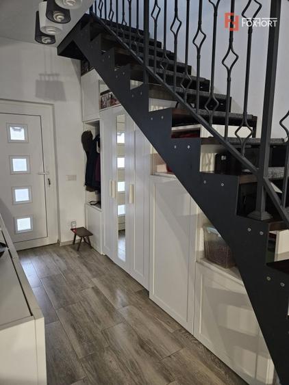 Casă cu 3 camere cu Teren 226 Mp în Sânandrei