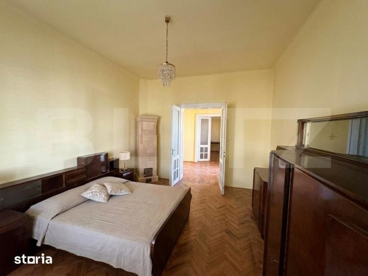 Casă cu 6 camere cu Teren 700 Mp în 700