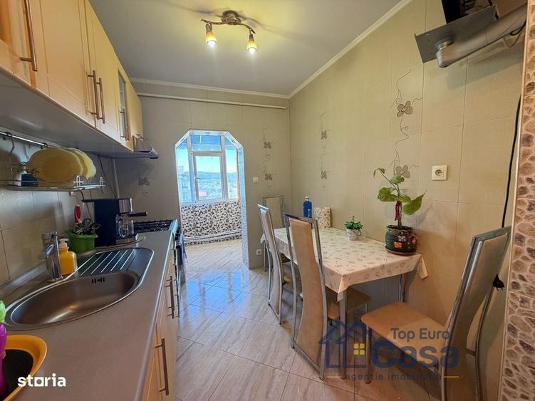 Apartament cu 2 camere decomandat în Central