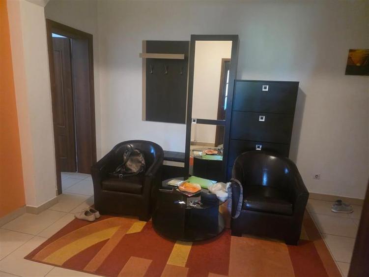 Apartament cu 2 camere decomandat în 7 Noiembrie