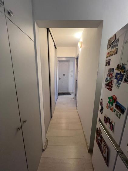 Apartament cu 3 camere decomandat în Valea Rosie