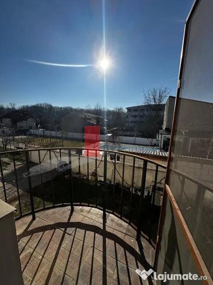 Casă cu 5 camere cu Teren 476 Mp în Dudu