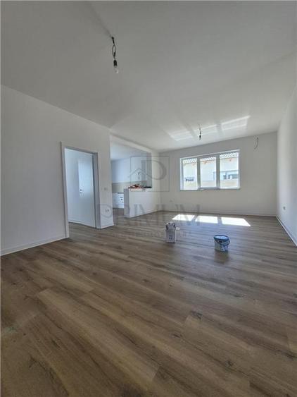 Duplex cu 3 camere cu Canalizare în Moșnița Nouă