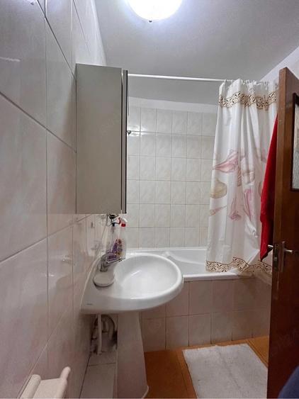 Garsonieră decomandată în Iancului