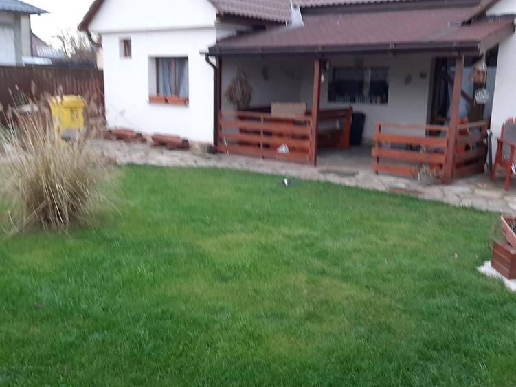 Casă cu 3 camere în Central