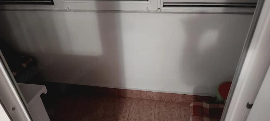 Apartament cu 3 camere semidecomandat în Nord