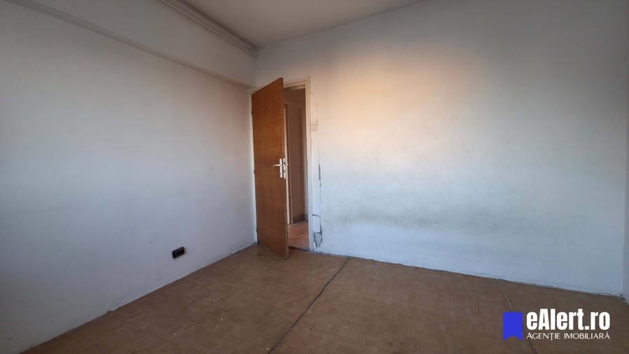 Apartament 4 camere, etaj 9/9 cu etaj tehnic, Str. Mărgeanului, Sector 5 - 29