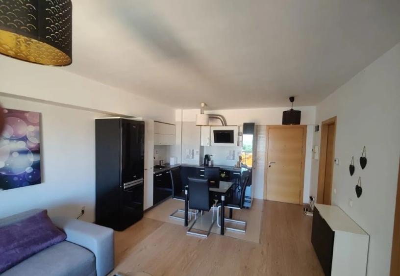 Apartament cu 2 camere semidecomandat, mobilat în Gheorgheni