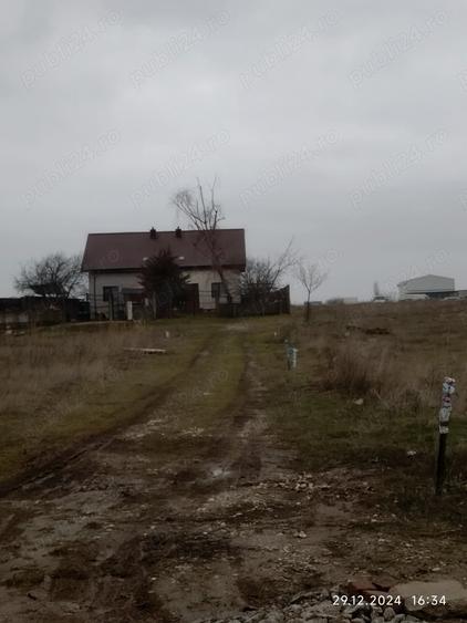 Casă cu 6 camere cu Teren 500 Mp în Ilfoveni