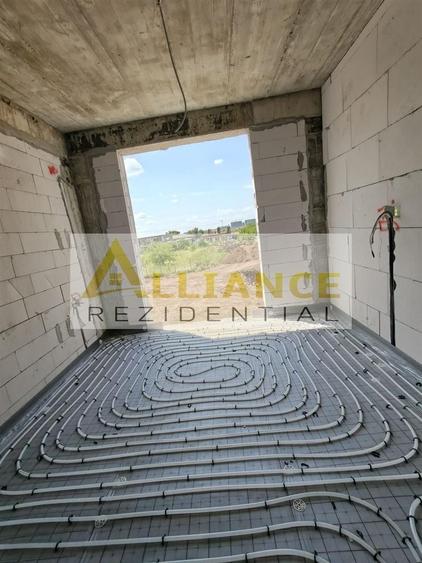 Casă individuală cu 5 camere cu Canalizare în Central