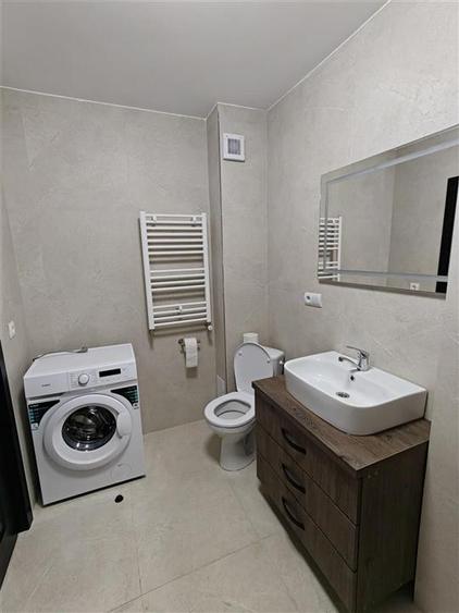 Apartament cu 2 camere semidecomandat în Hotvon