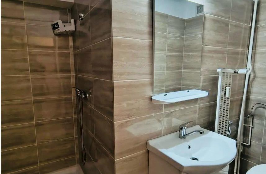 Apartament cu 4 camere decomandat, mobilat în Domenii