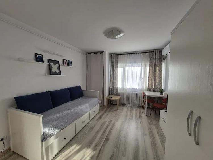Garsonieră decomandată, mobilată în Peninsula