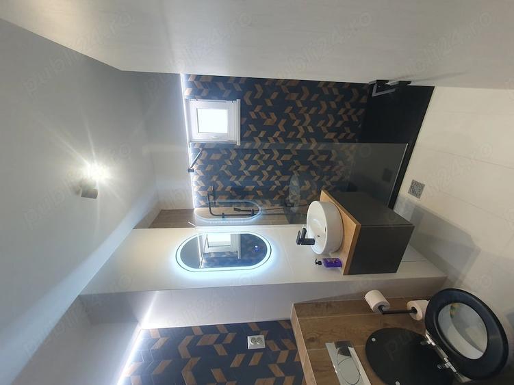 Apartament cu 2 camere decomandat în Calea București