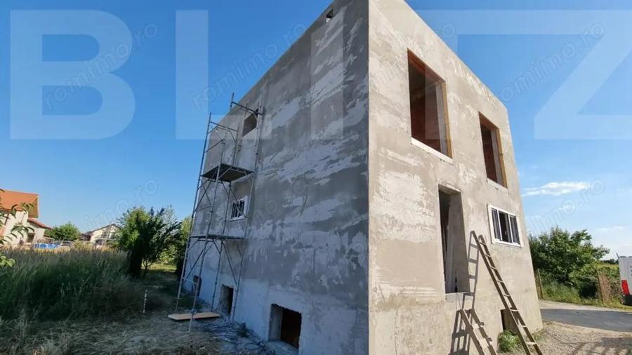 Casă cu Teren 800 Mp în Central