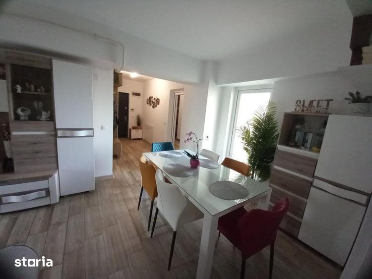 Apartament cu 3 camere în Rovine
