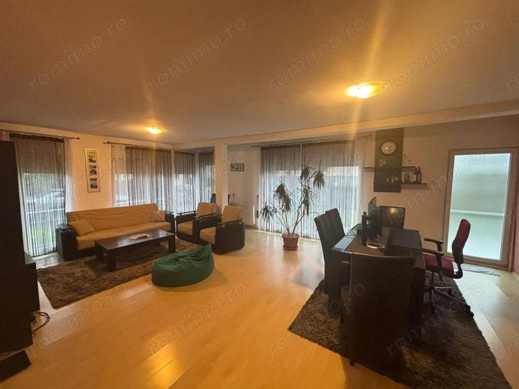 Casă cu 5 camere cu Teren 450 Mp în Sângeorgiu de Mureș