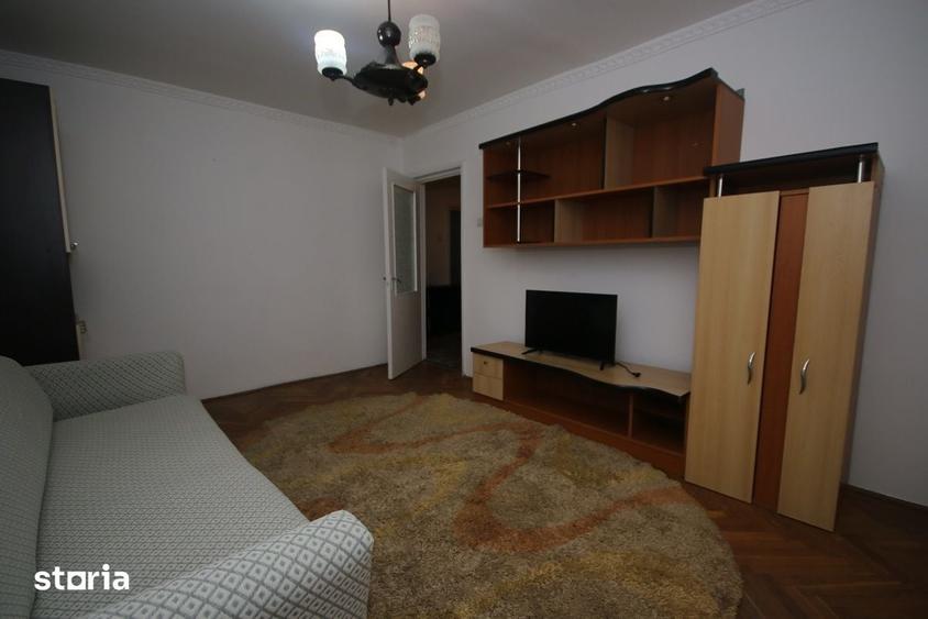 Apartament cu 2 camere decomandat în Tache