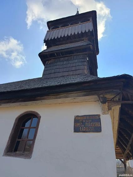 Teren de 4944 mp, în Dobra