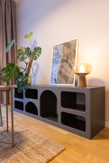 Apartament cu 2 camere semidecomandat, mobilat în Central