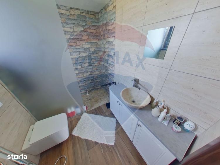 Casă cu 4 camere cu Teren 1160 Mp în Sarasău
