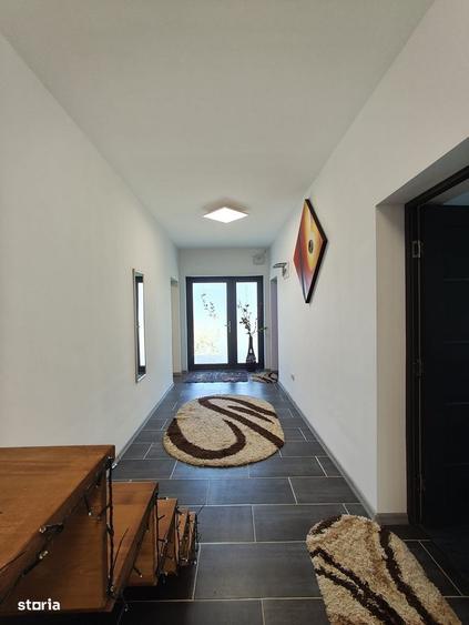Casă cu 4 camere în Calvini