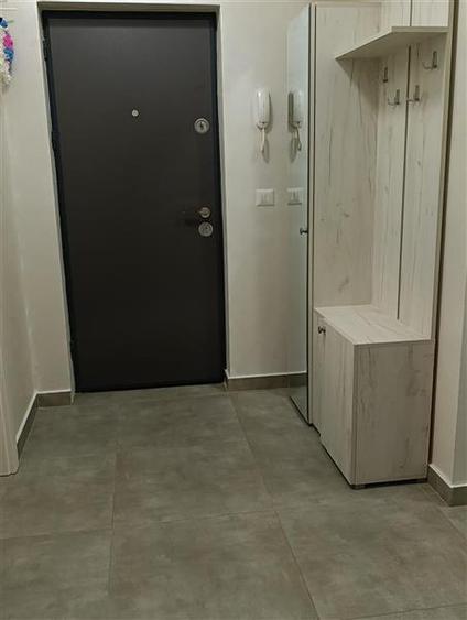 Apartament cu 3 camere decomandat, mobilat în Albert