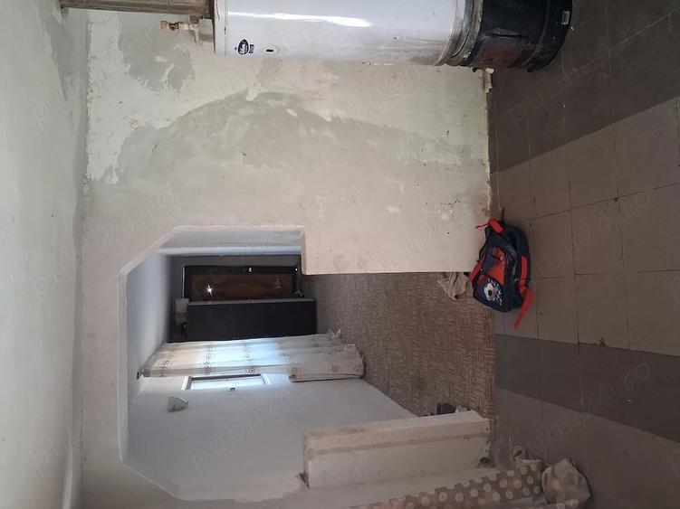 Casă cu 4 camere cu Teren 700 Mp în Amara