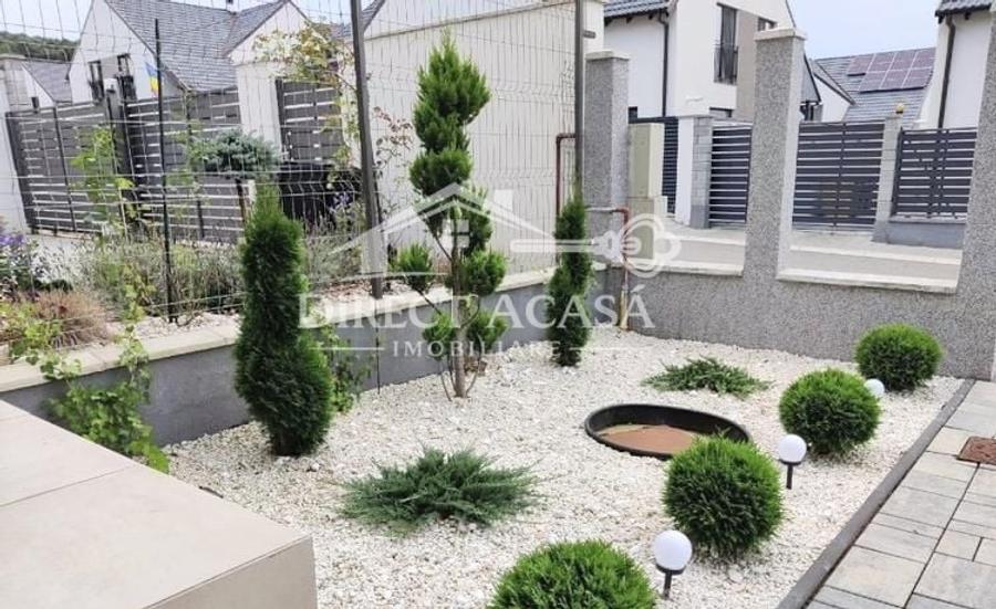 Duplex cu 3 camere cu Canalizare în Budiu Mic