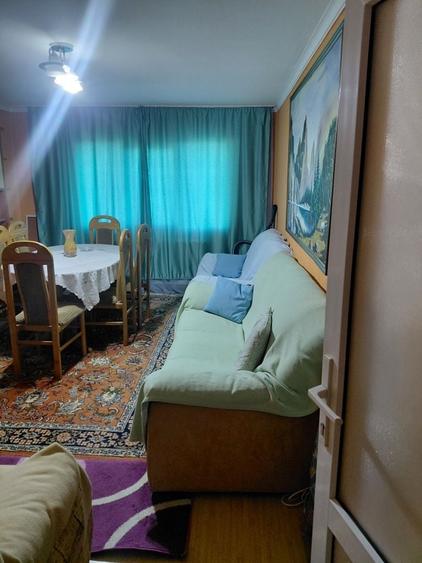 Apartament cu 2 camere decomandat în Petru Rareș