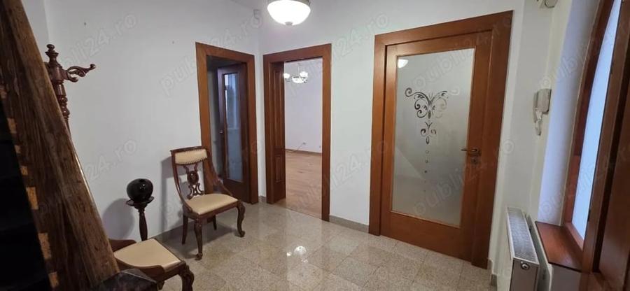 Casă cu 2 camere cu Teren 200 Mp în P-ța Alba Iulia