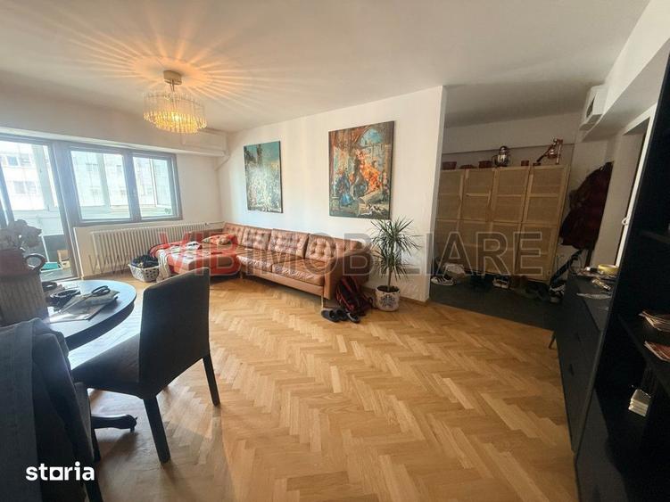 Apartament de vanzare 3 camere Titulescu - Pia?a Victoriei complet mob - 15
