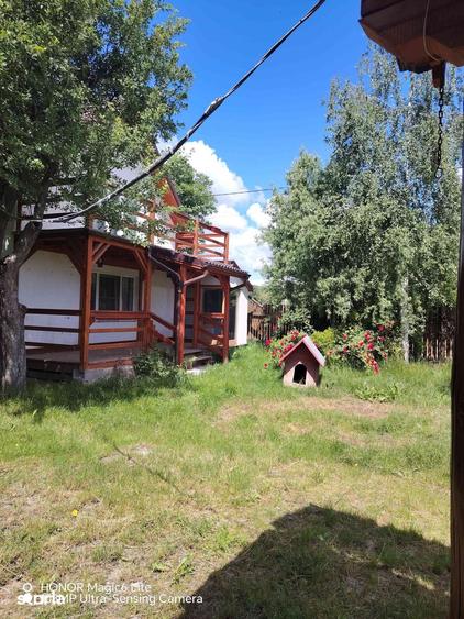 Casă cu 3 camere cu Teren 2840 Mp în Boroșneu Mare