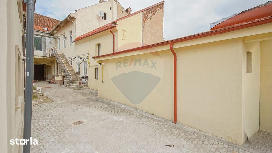 Apartament cu 2 camere, mobilat în Schei