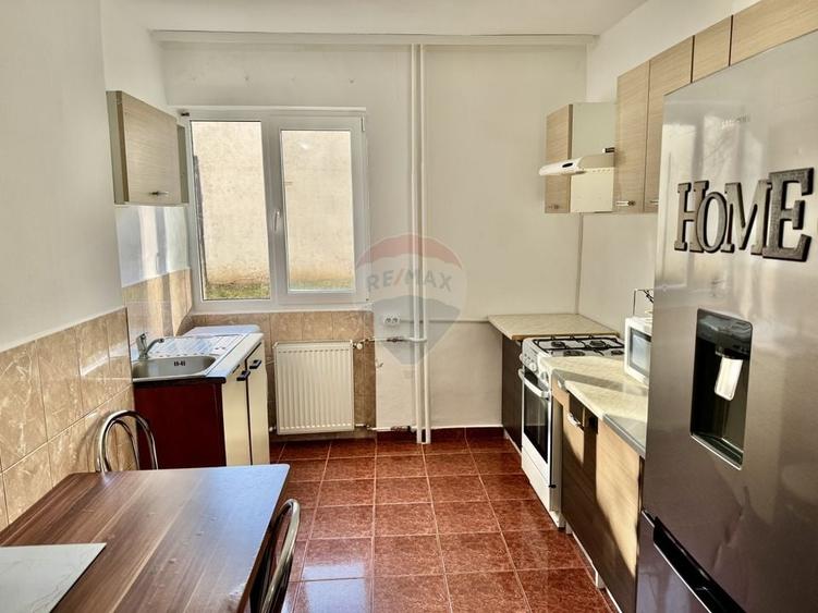 Apartament cu 2 camere semidecomandat în Nufărul